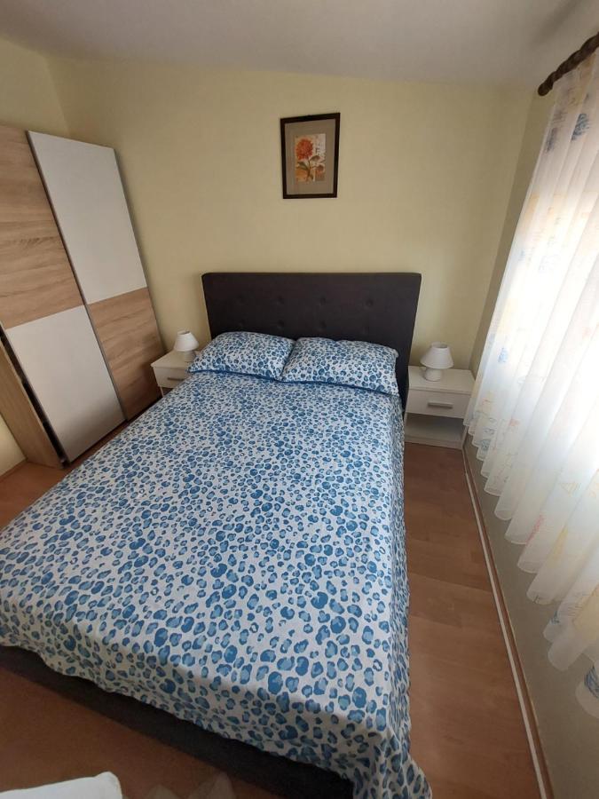 Apartmani Piskoric Vir Exteriör bild